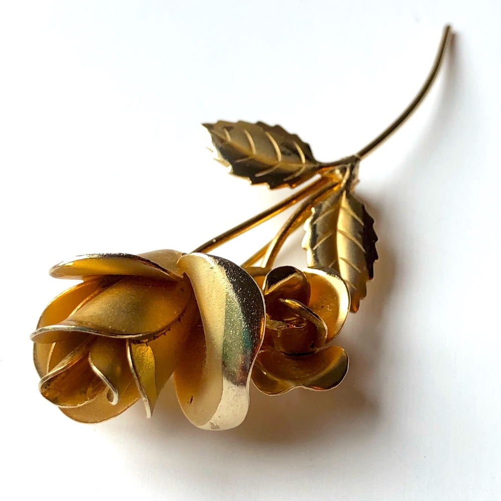 Vintage Roses Pin
